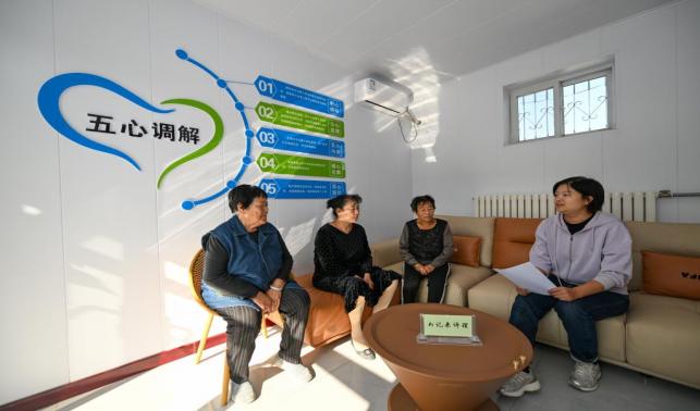 發(fā)展之光照亮文明之路——聚焦智庫(kù)報(bào)告《文明發(fā)展論——構(gòu)建以發(fā)展為核心的新型文明觀》