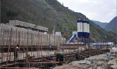 柞水加快支柱工業(yè)建設(shè)