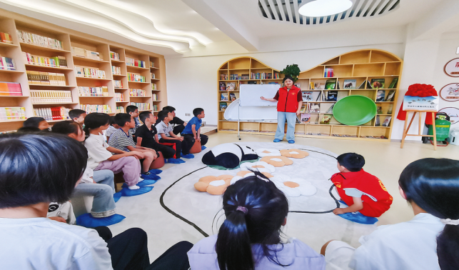 多彩活動(dòng)讓孩子充實(shí)過(guò)暑假