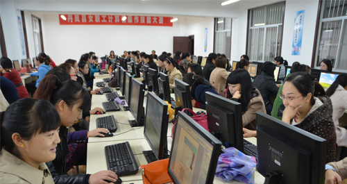 丹鳳開展女職工計(jì)算機(jī)操作技能競(jìng)賽活動(dòng)