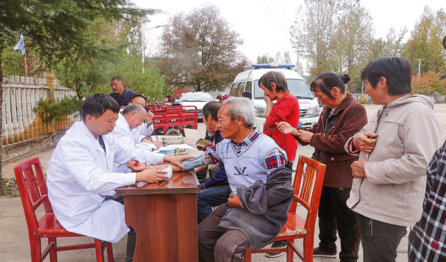 入戶(hù)訪民情 實(shí)事暖民心