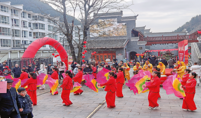 多彩活動迎新春 文化惠民進(jìn)萬家