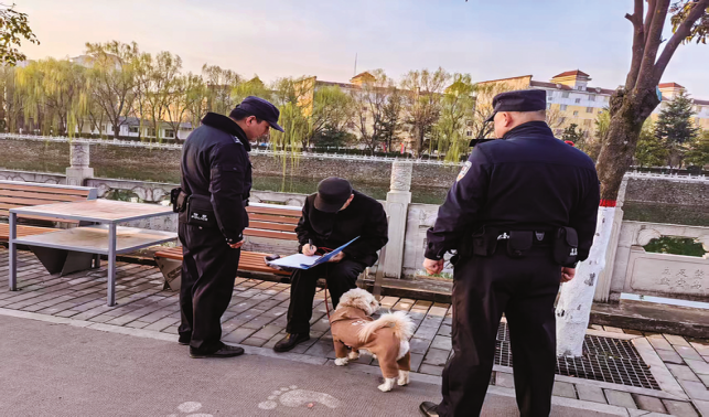 牽緊“文明繩” 養(yǎng)犬不掉“鏈”