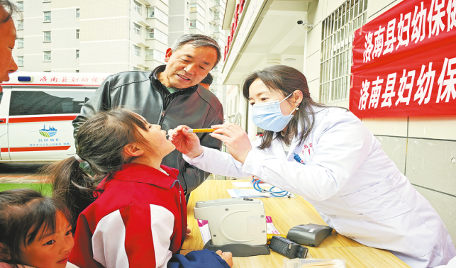 “五健”行動進社區(qū)    早防早治護成長