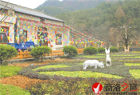 坐落于田園風光中的農(nóng)家小院，別有一番詩情畫意。