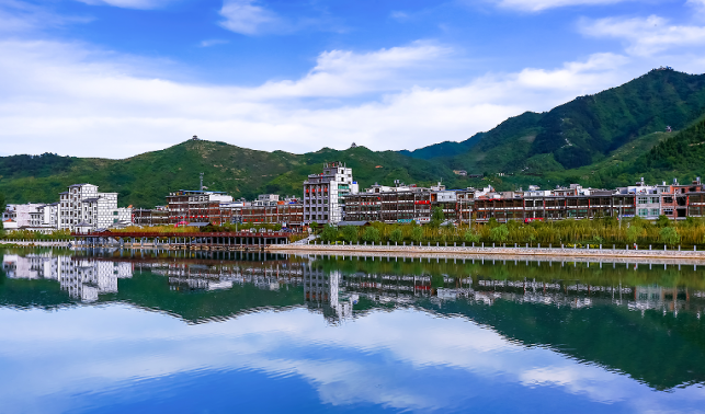 陜西丹鳳：?搬出新生活?過(guò)上好日子