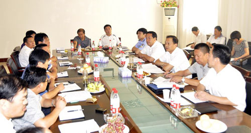 張盈安深入堯柏秀山水泥有限公司召開書記現(xiàn)場會