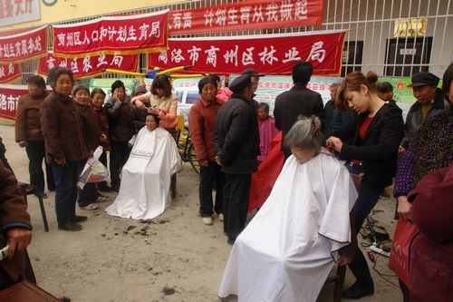 商州：讓群眾在家門口樂享下鄉(xiāng)大餐