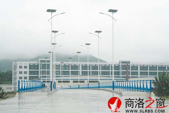 為比亞迪公司配套建設(shè)的亞迪丹江大橋