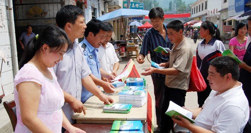 靈口鎮(zhèn)積極開展“法律援助三秦行”活動
