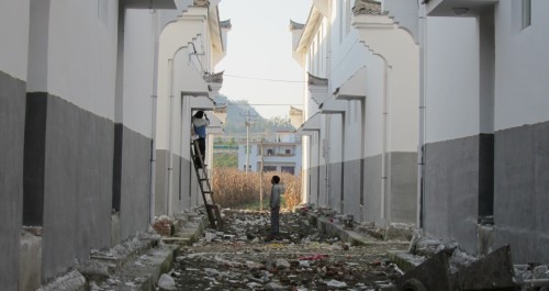 山陽縣高壩店鎮(zhèn)移民安置點工程預(yù)計年底可以入住