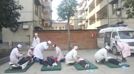 商南開展120應(yīng)急搶險演練活動