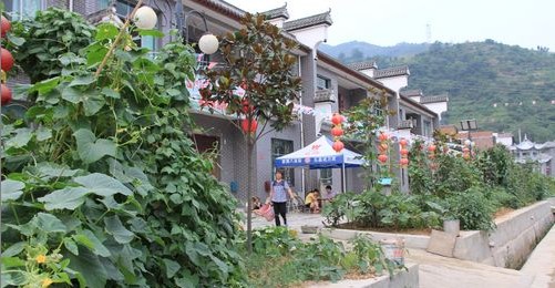 山陽(yáng)縣漫川鎮(zhèn)規(guī)劃建設(shè)徽派風(fēng)格民居