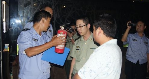 我市公安消防部門積極開展消防安全大檢查活動(dòng)