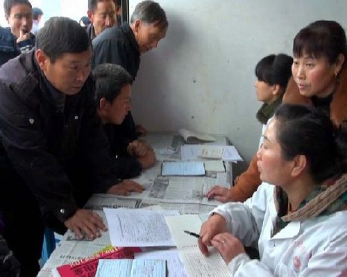 洛南縣殘聯(lián)開展患者免費(fèi)治療救助活動