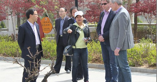 荷蘭空間規(guī)劃局官員來洛南考察倉(cāng)頡造字遺址