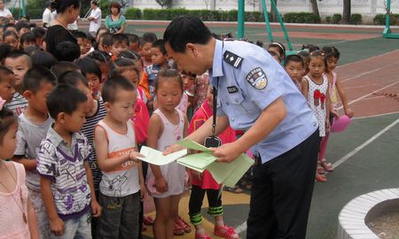 丹鳳小學(xué)告知家長暑假學(xué)生安全常識