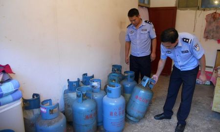 鎮(zhèn)安公安局組織民警對安全隱患逐一排查