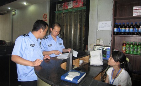 鎮(zhèn)安采取多種措施強化網(wǎng)吧監(jiān)管
