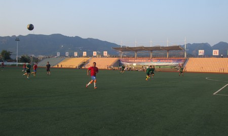 丹鳳舉辦“佳惠”杯足球賽