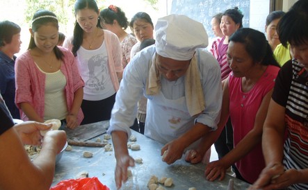 柞水鳳凰鎮(zhèn)開展送技能下鄉(xiāng)活動(dòng)