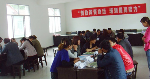 鎮(zhèn)安大力推行“創(chuàng)業(yè)培訓(xùn)+小額貸款+后續(xù)服務(wù)”創(chuàng)業(yè)模式