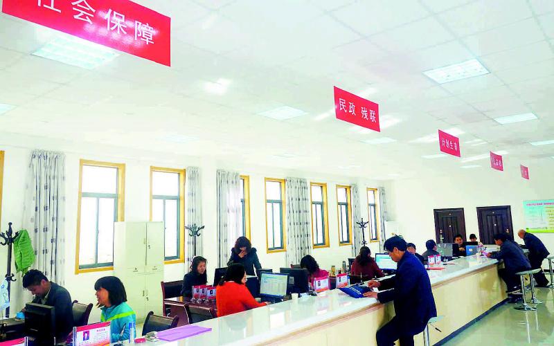 商州區(qū)楊峪河鎮(zhèn)投入一百二十萬(wàn)元建起政務(wù)大廳