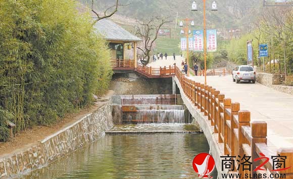 碧水青山成了桃花谷內(nèi)最大景觀