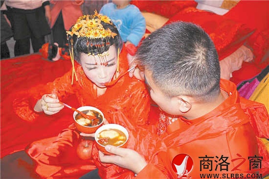 吃了子孫湯，可白頭偕老,子孫滿堂。